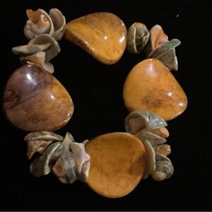 VINTAGE STYLE CHUCKY BRACELET WITH ORGANIC MATERIAL AND GEMSTONES